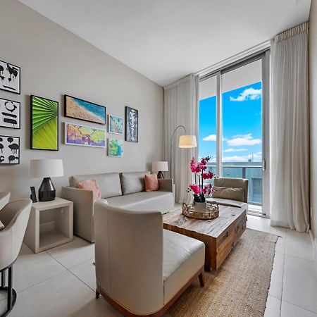 Wake Up To The Sound Of Waves In A Stylish Condo In A Luxury Resort Hollywood Luaran gambar